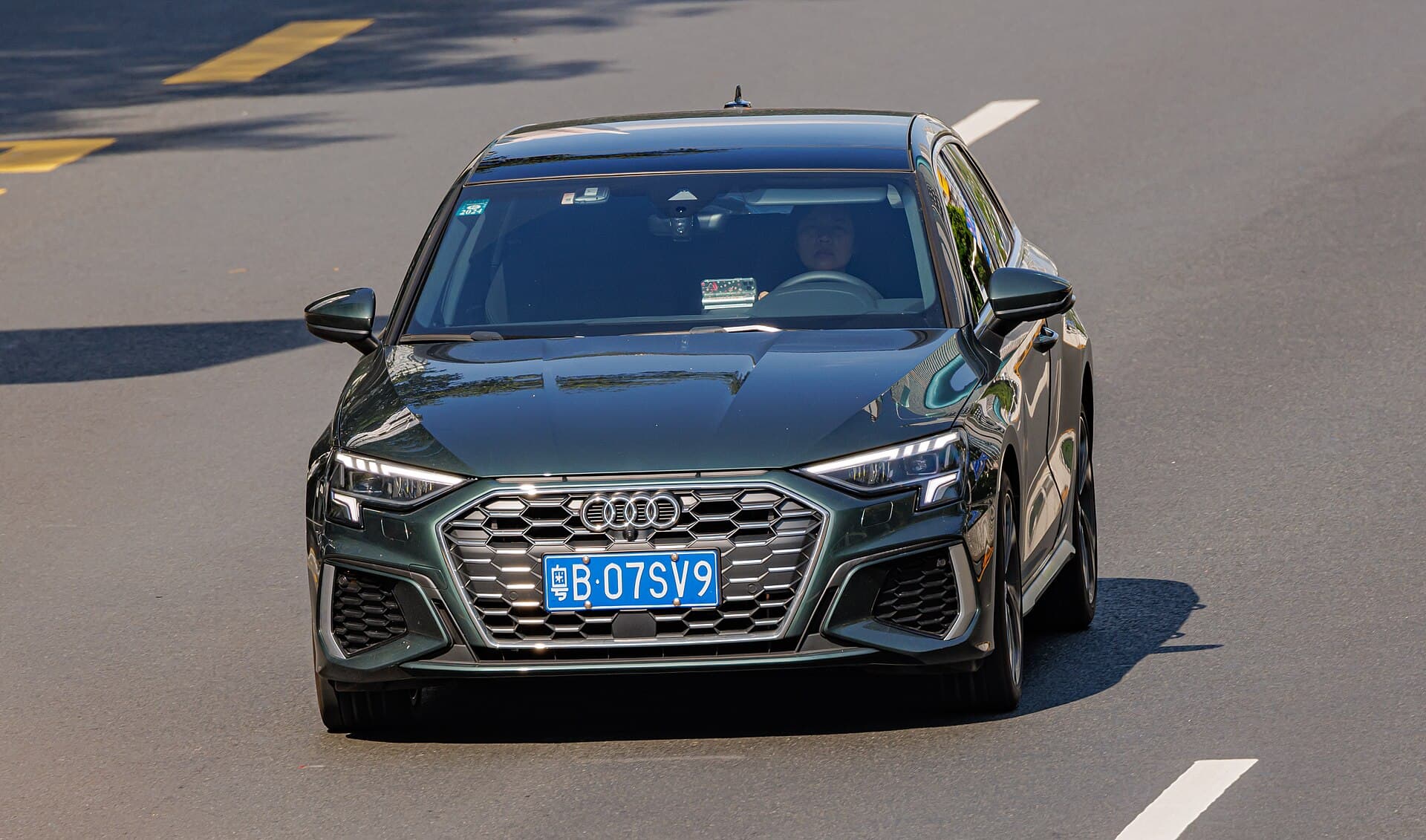 Audi A3 Sportback 35 TFSI S line – fotoğraf 1